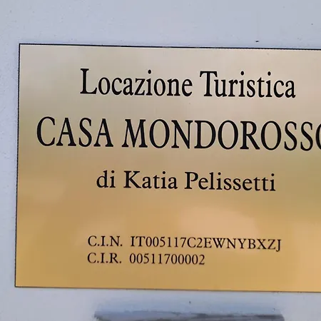 Casa Mondorosso Сasa de vacaciones Crocetta (Piedmont)